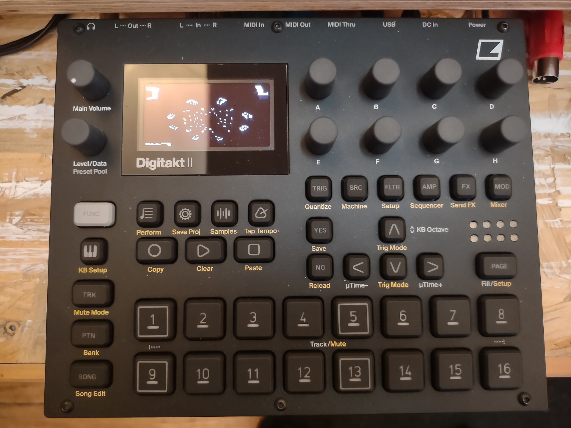 Elektron Digitakt II panel